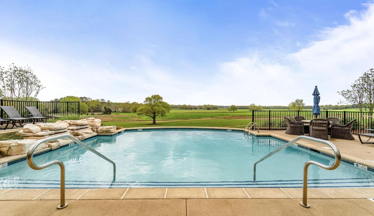 Pursell Farms Hotel Fayetteville ภายนอก รูปภาพ