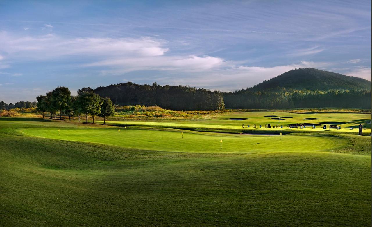 Pursell Farms Hotel Fayetteville ภายนอก รูปภาพ