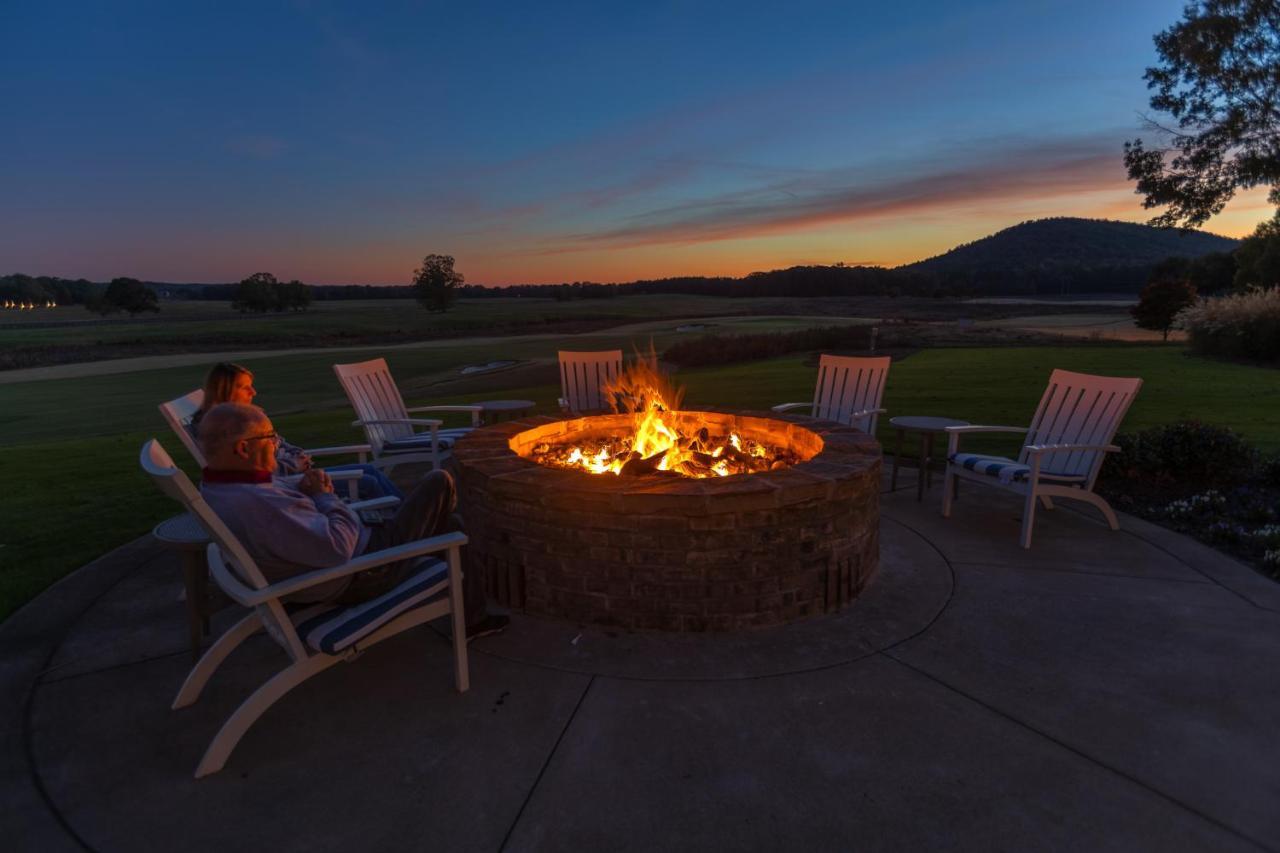 Pursell Farms Hotel Fayetteville ภายนอก รูปภาพ